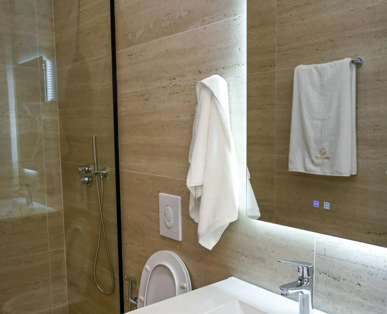 Swiss Lux Apartments Durrës