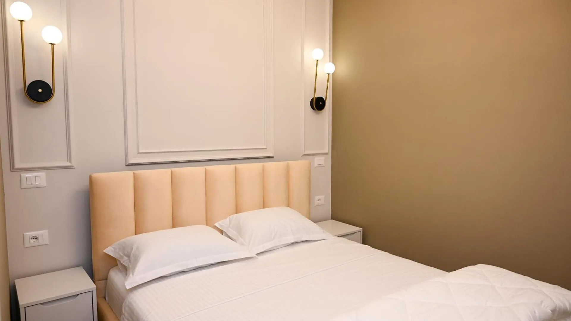Swiss Lux Apartments Durrës