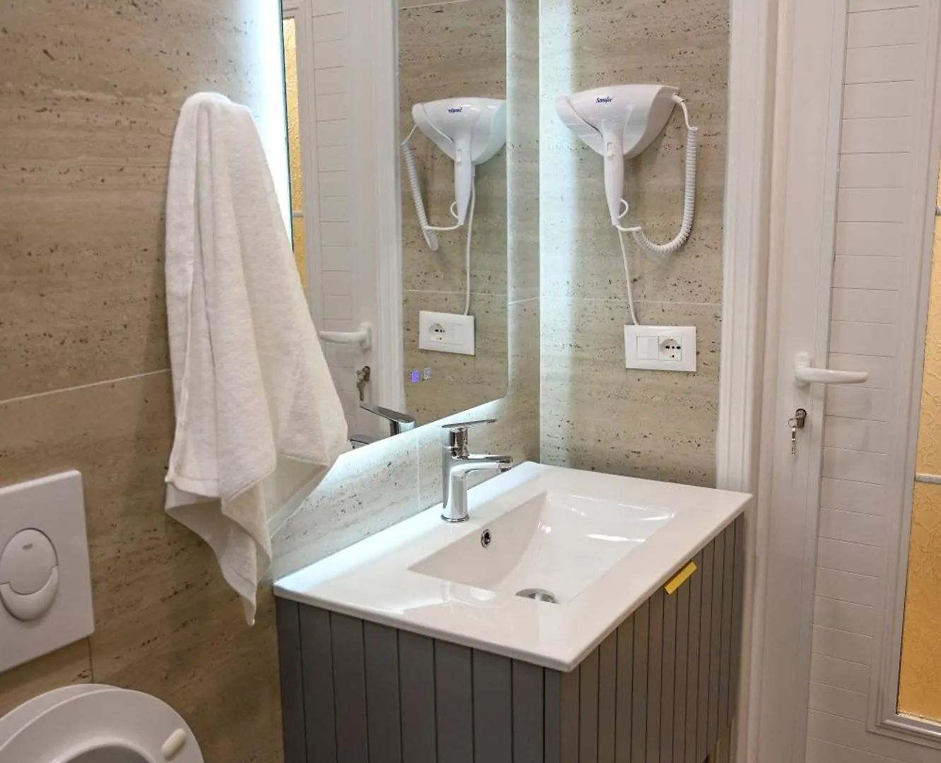 Swiss Lux Apartments Durrës