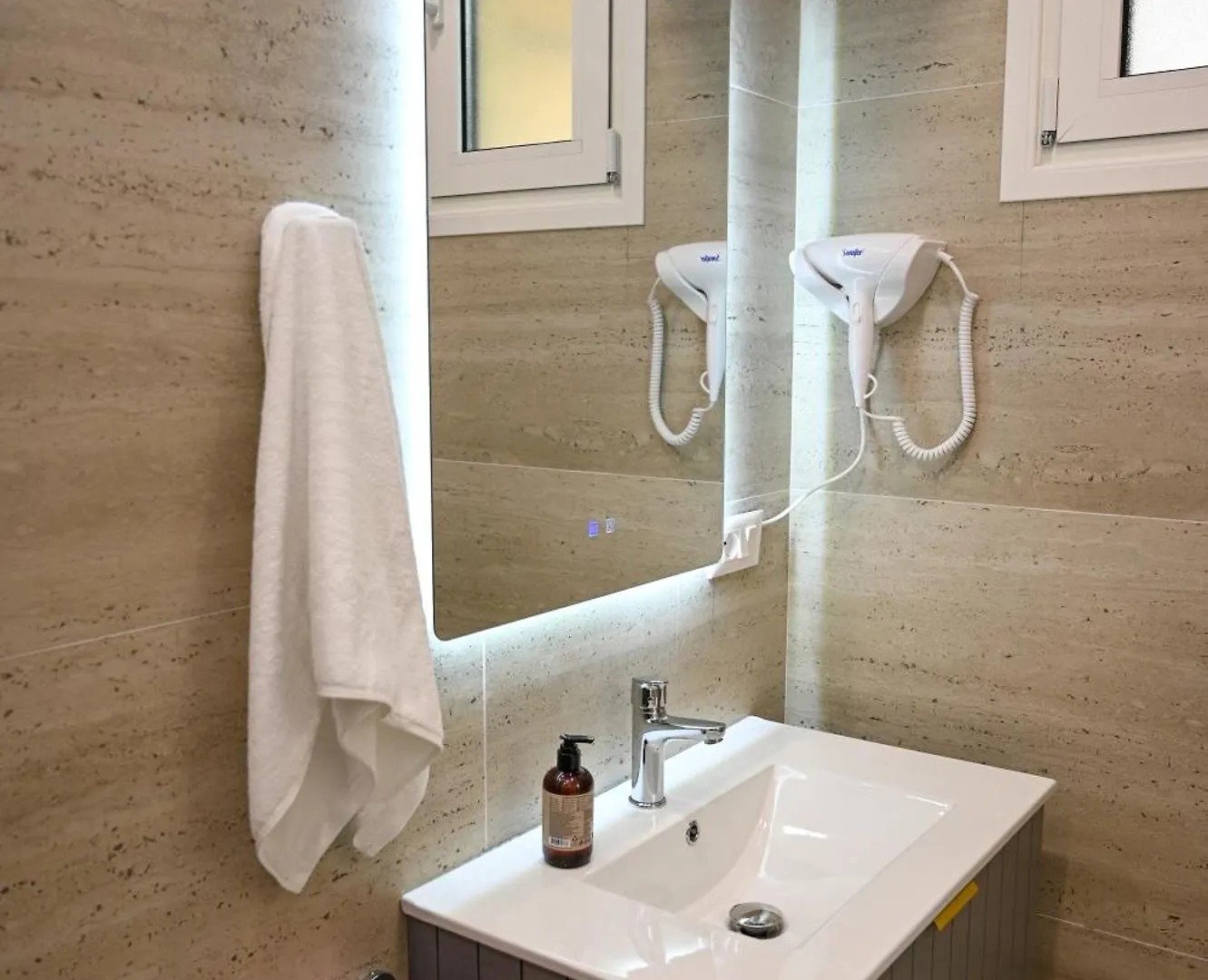 Swiss Lux Apartments Durrës