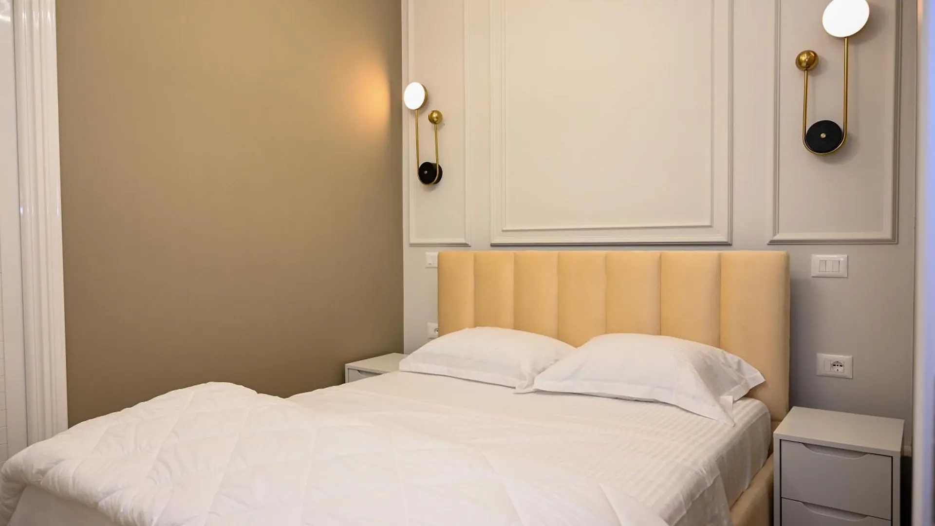Swiss Lux Apartments Durrës