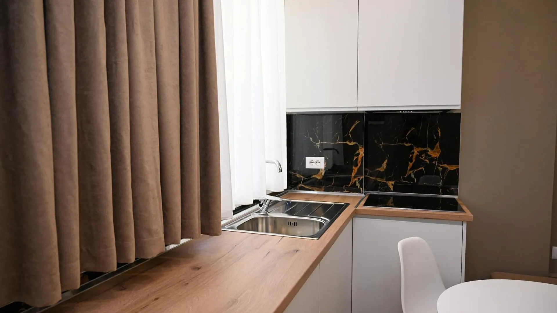 Swiss Lux Apartments Durrës 0*,  Albánia