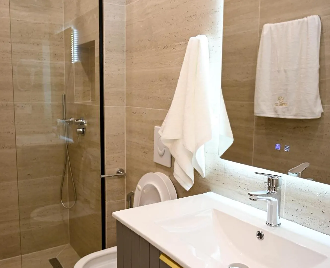 Swiss Lux Apartments Durrës